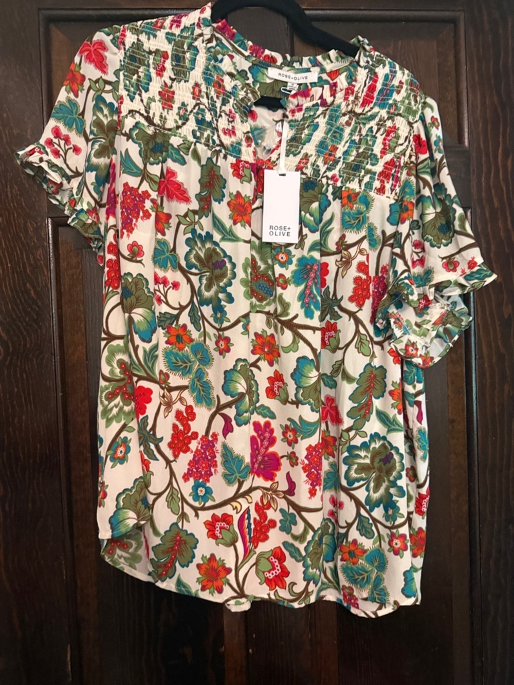 Rose & Olive Cream Floral Smocked Short Sleeve Blouse